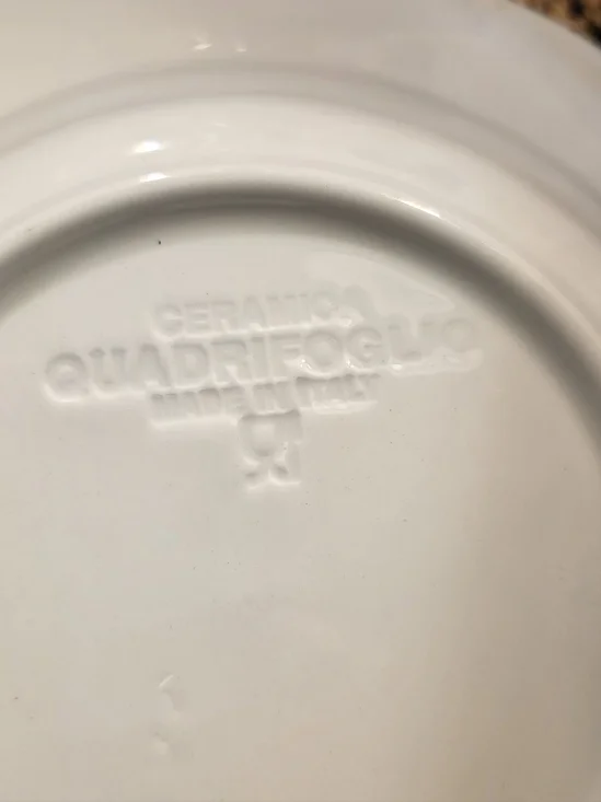 Pier 1 Handcrafted Ceramica Quadrifoglio Embossed Weave Rimmed Bowls Set of 5 - Picture 3 of 7